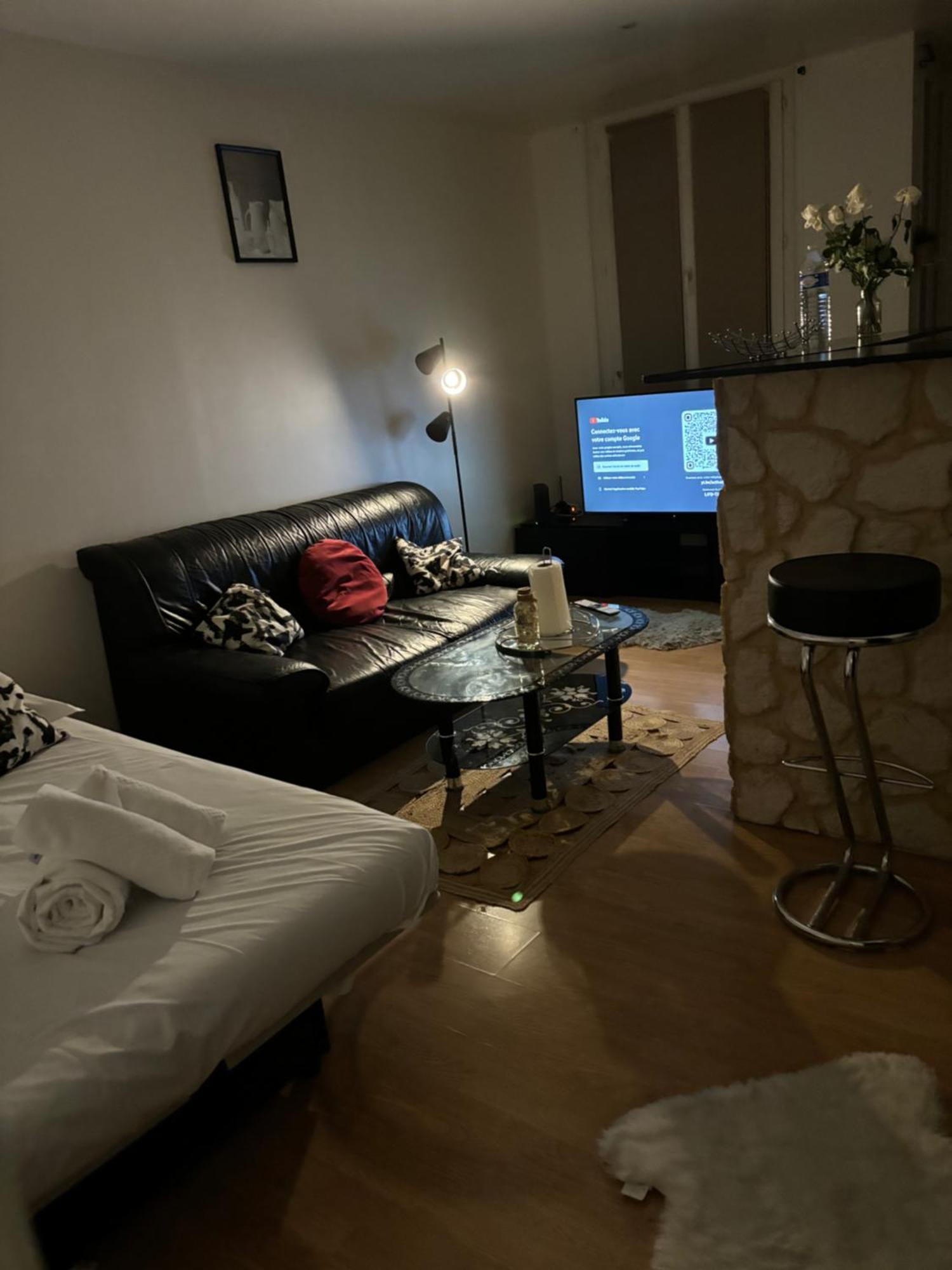 Agreable Appartementbuttes-chaumont * Parijs